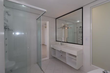 Apartamento para alugar com 139m², 2 quartos e 3 vagasBanheiro da Suíte 2