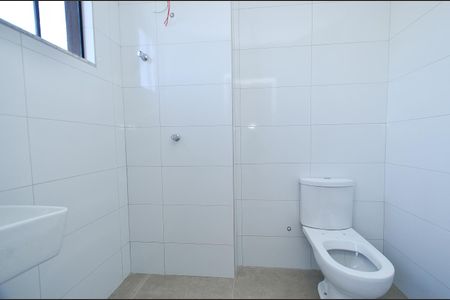 Banheiro Suite de apartamento à venda com 2 quartos, 61m² em Ipiranga, Belo Horizonte