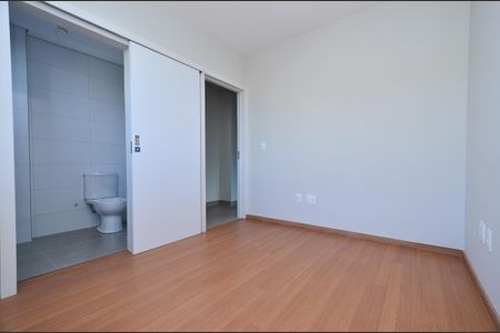 Apartamento à venda com 61m², 2 quartos e 2 vagas Apartamento à venda com 61m², 2 quartos e 2 vagasSuite 1