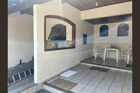 Casa à venda com 4 quartos, 371m² em Taquara, Rio de Janeiro