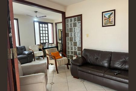 Casa à venda com 4 quartos, 371m² em Taquara, Rio de Janeiro