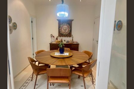 Casa à venda com 3 quartos, 435m² em Alto de Pinheiros, São Paulo