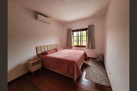 Casa à venda com 4 quartos, 247m² em Alphaville, Santana de Parnaíba