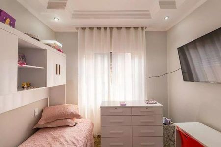 Casa à venda com 3 quartos, 226m² em Vila Euthalia, São Paulo