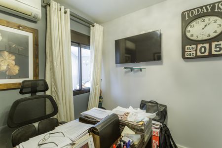 Apartamento à venda com 130m², 3 quartos e 2 vagasEscritório