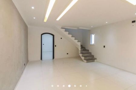 Casa à venda com 3 quartos, 216m² em Vila Aricanduva, São Paulo