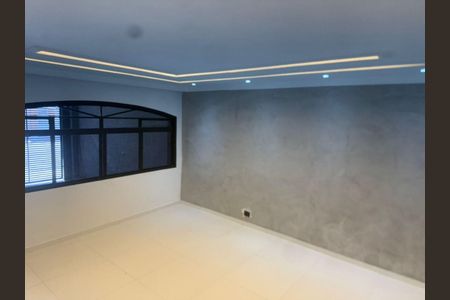 Casa à venda com 3 quartos, 216m² em Vila Aricanduva, São Paulo