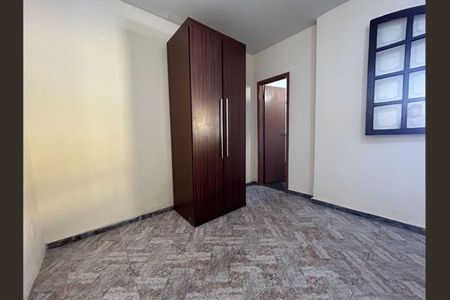 Casa à venda com 100m², 2 quartos e 4 vagas
