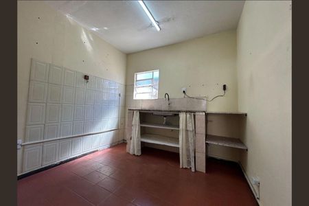 Casa à venda com 100m², 2 quartos e 4 vagas