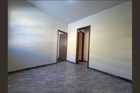Casa à venda com 100m², 2 quartos e 4 vagas