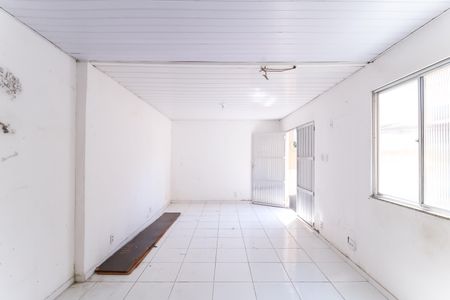Casa à venda com 150m², 3 quartos e 1 vagaSalão