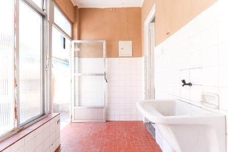 Casa à venda com 150m², 3 quartos e 1 vagaÁrea de Serviço