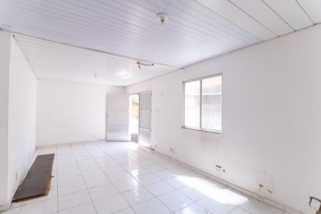 Casa à venda com 150m², 3 quartos e 1 vagaSalão