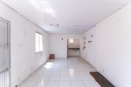 Casa à venda com 150m², 3 quartos e 1 vagaSalão