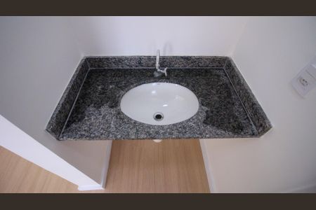 Apartamento para alugar com 35m², 2 quartos e sem vaga Apartamento para alugar com 35m², 2 quartos e sem vagaBanheiro