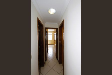 Apartamento à venda com 240m², 4 quartos e 2 vagasCorredor