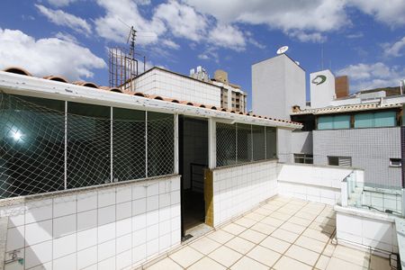 Apartamento à venda com 240m², 4 quartos e 2 vagasCobertura