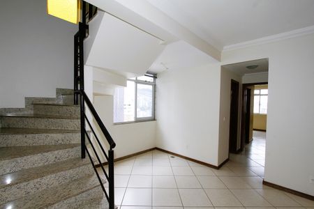 Apartamento à venda com 240m², 4 quartos e 2 vagasDetalhe Sala