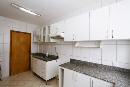 Apartamento à venda com 240m², 4 quartos e 2 vagasCozinha