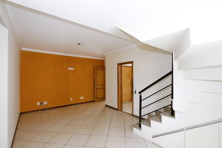 Apartamento à venda com 240m², 4 quartos e 2 vagasSala