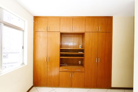 Apartamento à venda com 240m², 4 quartos e 2 vagasQuarto 1 Suíte