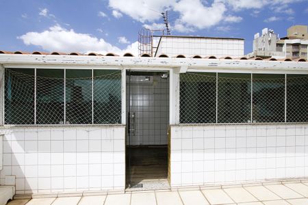 Apartamento à venda com 240m², 4 quartos e 2 vagasCobertura