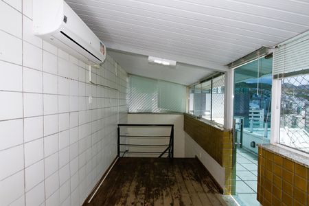 Apartamento à venda com 240m², 4 quartos e 2 vagasCobertura