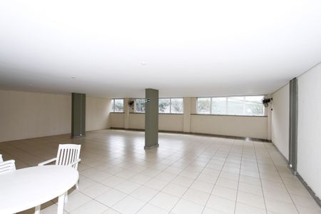 Apartamento à venda com 240m², 4 quartos e 2 vagasÁrea comum - Salão de festas