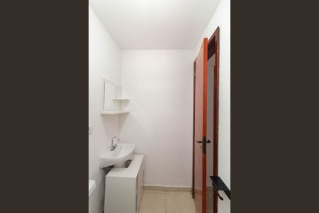 Banheiro de apartamento para alugar com 2 quartos, 37m² em Cidade Antônio Estêvão de Carvalho, São Paulo