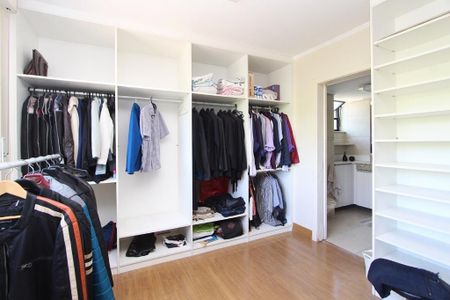 Apartamento para alugar com 192m², 4 quartos e 2 vagasQuarto 4