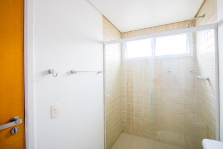 Apartamento à venda com 85m², 3 quartos e 2 vagasBanheiro do quarto 1