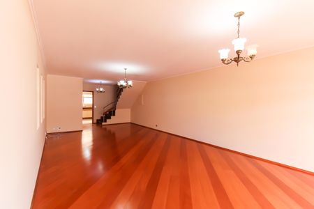 Sala de casa à venda com 3 quartos, 244m² em Vila Prudente, São Paulo