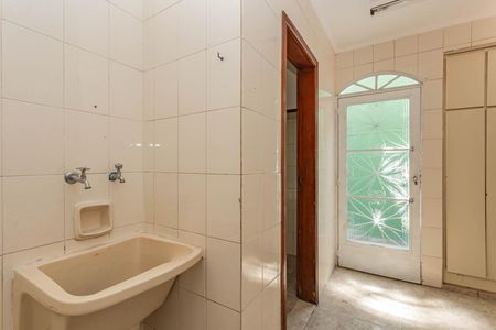 Casa à venda com 180m², 3 quartos e 2 vagasÁrea de Serviço