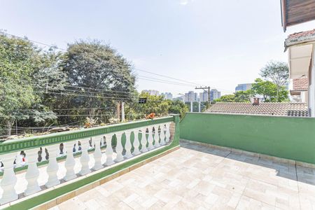 Casa à venda com 180m², 3 quartos e 2 vagasVaranda