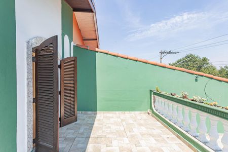 Casa à venda com 180m², 3 quartos e 2 vagasVaranda