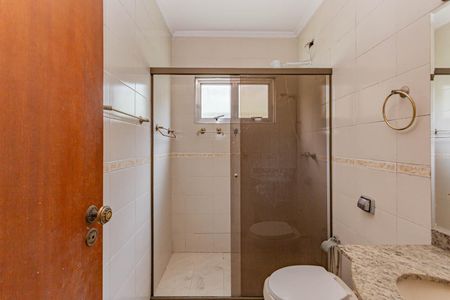 Casa à venda com 180m², 3 quartos e 2 vagasBanheiro Social