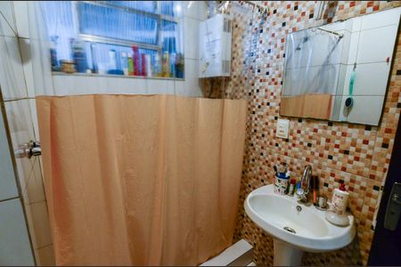 Apartamento à venda com 69m², 2 quartos e sem vagaBanheiro