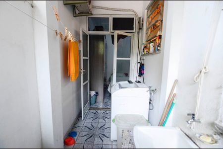 Apartamento à venda com 69m², 2 quartos e sem vagaÁrea de Serviço