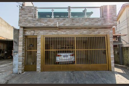 Casa à venda com 287m², 3 quartos e 3 vagasFachada