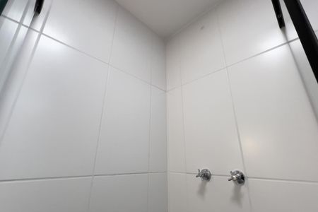 Apartamento à venda com 69m², 2 quartos e 1 vaga Apartamento à venda com 69m², 2 quartos e 1 vagaBanheiro da Suíte