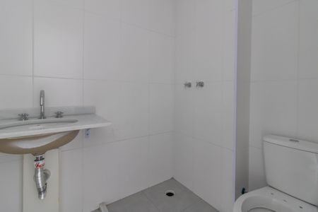 Apartamento à venda com 69m², 2 quartos e 1 vaga Apartamento à venda com 69m², 2 quartos e 1 vagaBanheiro