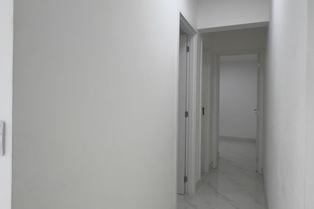 Corredor dos Dormitórios de apartamento para alugar com 2 quartos, 69m² em Vila Augusta, Guarulhos