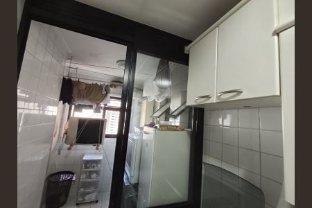 Apartamento à venda com 75m², 3 quartos e 2 vagas Apartamento à venda com 75m², 3 quartos e 2 vagasCozinha