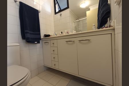 Apartamento à venda com 75m², 3 quartos e 2 vagas Apartamento à venda com 75m², 3 quartos e 2 vagasBanheiro da Suíte