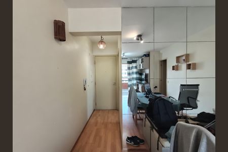Apartamento à venda com 75m², 3 quartos e 2 vagas Apartamento à venda com 75m², 3 quartos e 2 vagasSala