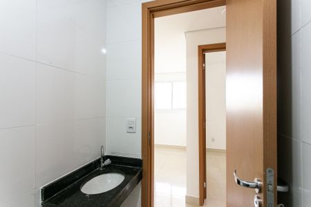 Apartamento para alugar com 38m², 2 quartos e sem vaga Apartamento para alugar com 38m², 2 quartos e sem vagaBanheiro
