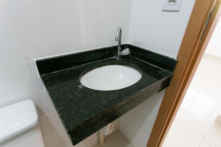 Apartamento para alugar com 38m², 2 quartos e sem vaga Apartamento para alugar com 38m², 2 quartos e sem vagaBanheiro