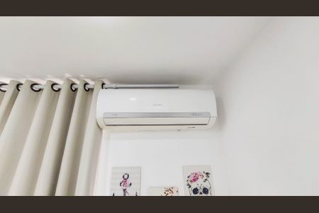 Quarto 1 de apartamento para alugar com 2 quartos, 47m² em Jardim Alvorada, Nova Iguaçu