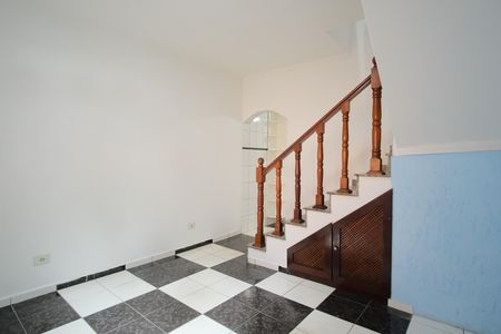 Casa para alugar com 150m², 3 quartos e 2 vagasSala
