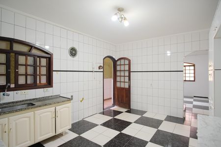 Casa para alugar com 150m², 3 quartos e 2 vagasCozinha